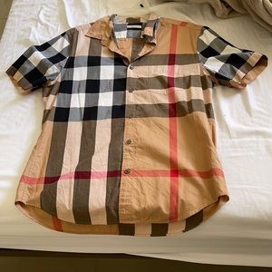 100% authentic men’s Burberry shirt,  worn once.